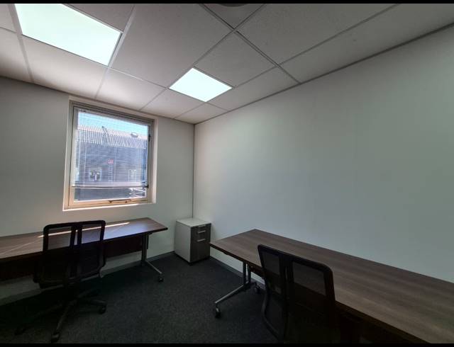 67M² OFFICE TO LET IN ROSEBANK